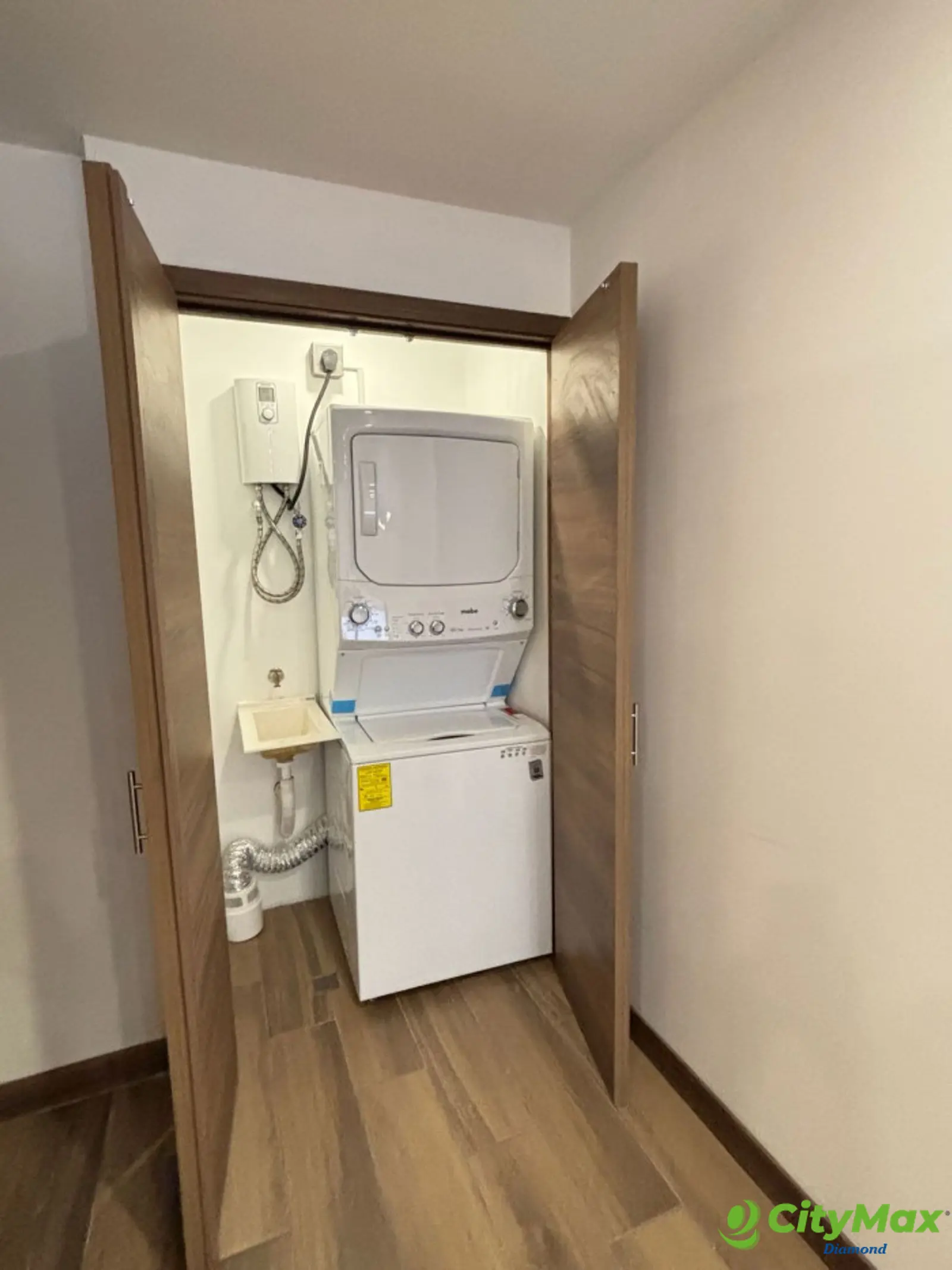 Apartamento en renta en zona 15 Vista Hermosa 1 - foto 12