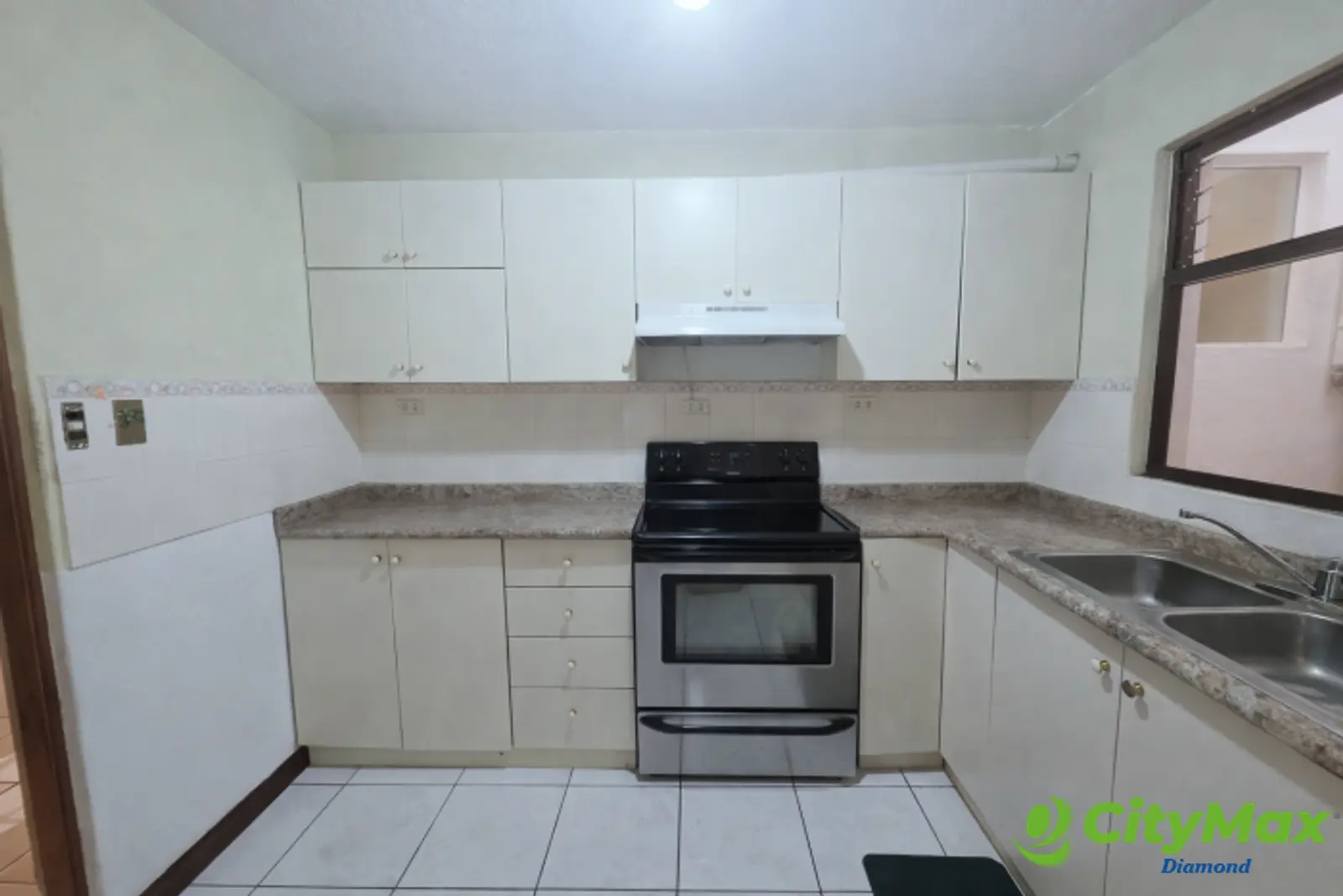 Casa en Venta en Loma Real San Cristobal - foto 4