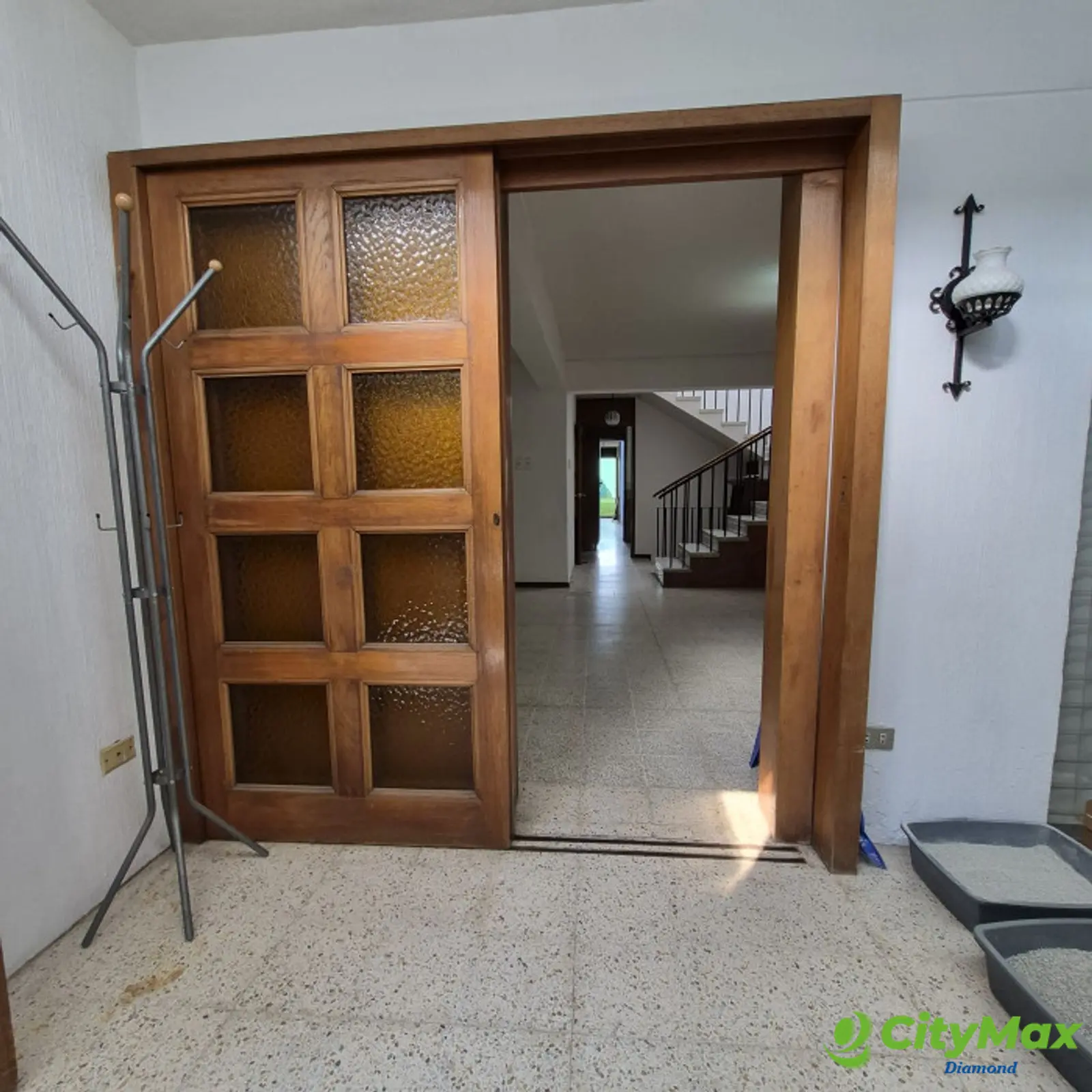Casa en renta zona 15 Vista Hermosa 1 fuera de garita - entrada interna