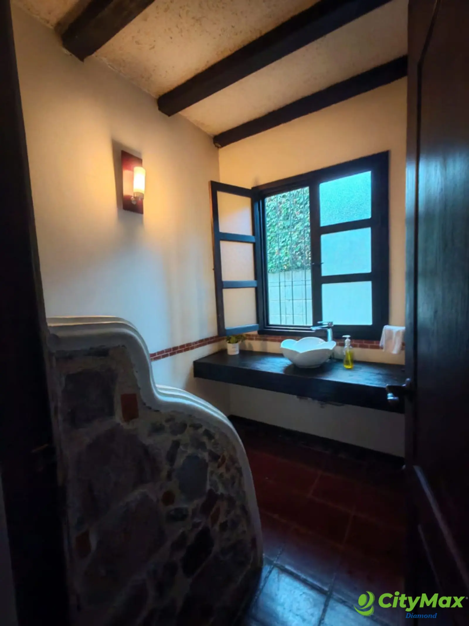Casa en venta y renta en Antigua Guatemala - foto 13