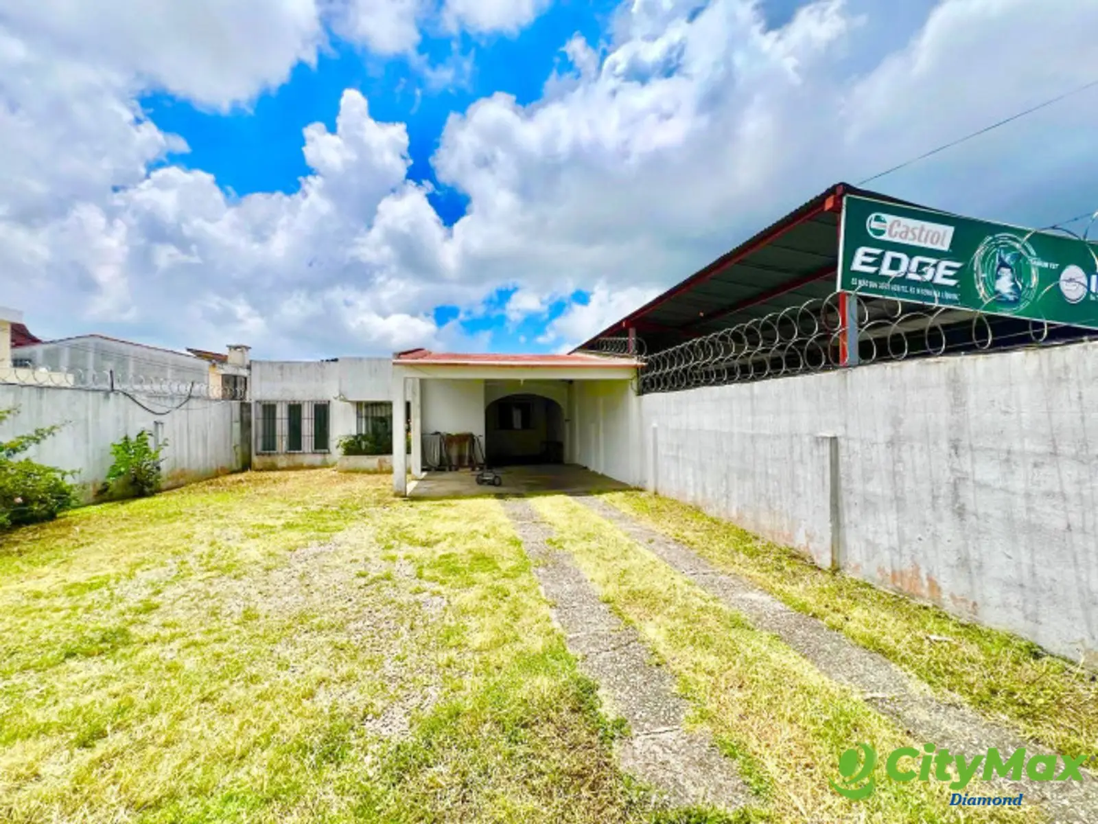 Propiedad con 2 Casas Venta Carretera a San Jose Pinula - foto 4