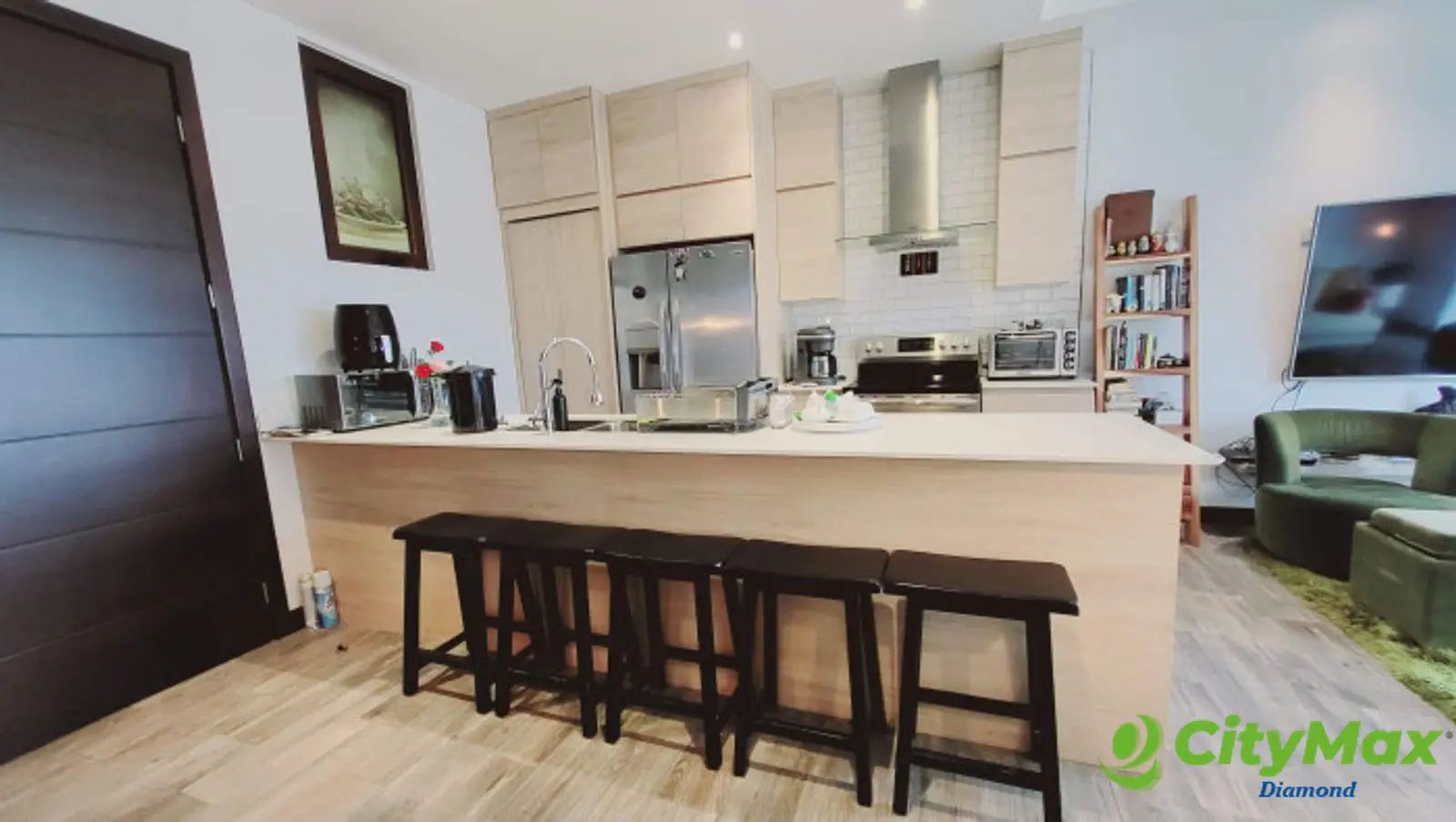 Apartamento de Lujo Amueblado en Renta en Cayalá - foto 4