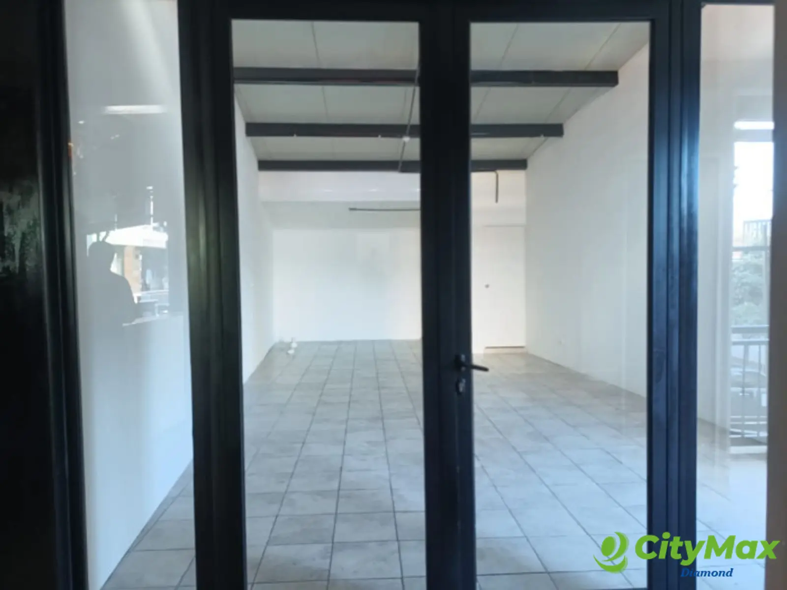 Local Comercial en Renta en Zona 10 - foto 6