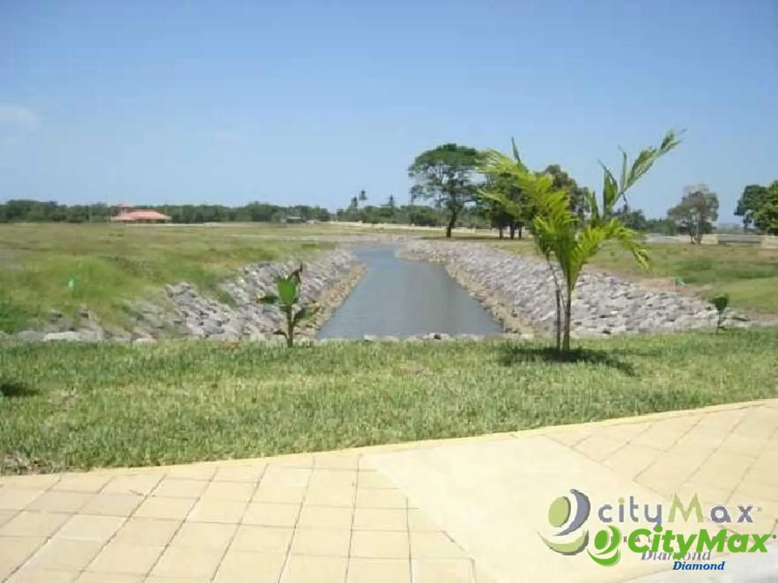 TERRENO EN VENTA EN CARRETERA PUERTO QUETZAL - foto 4